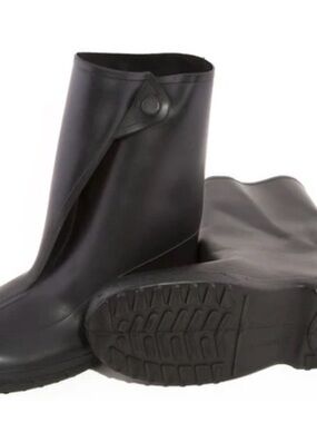 TINGLEY Black Rubber Classic Fit Overshoe Short Rain Boots